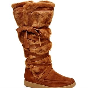 Report Signature Lorian Faux-Fur Boots 6.5